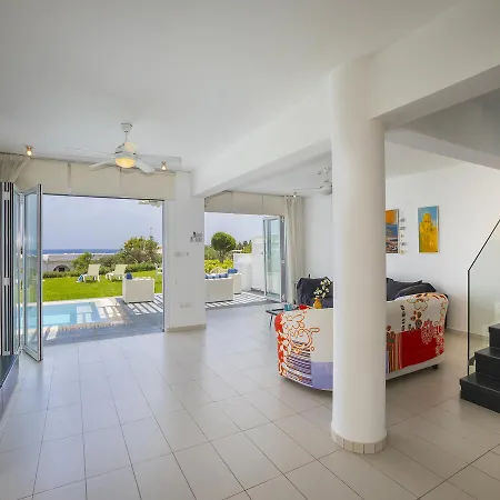 Sirina Pearl Villa *